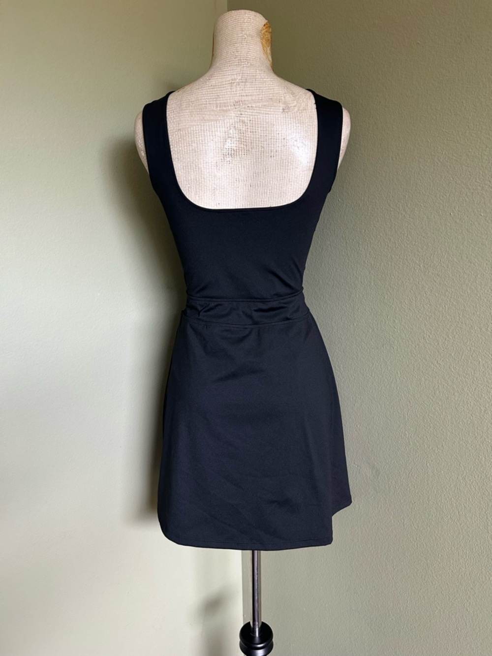 NWOT Women's Black drawing waist Tie Tennis Dress w/Shorts - Picture 6 of 11
